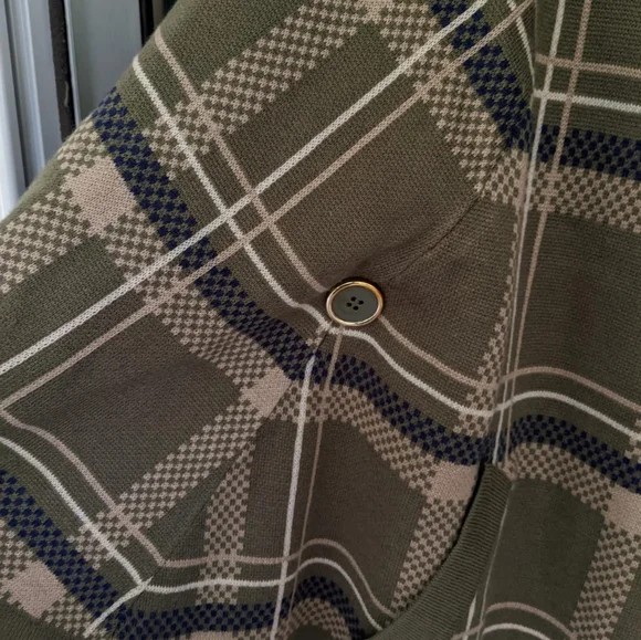 Olive Plaid Knit Button Cape by Hot in Hollywood - Picture 5 of 9